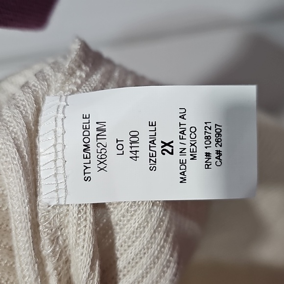 Ivy Rose Top 🌹 - Picture 3 of 4